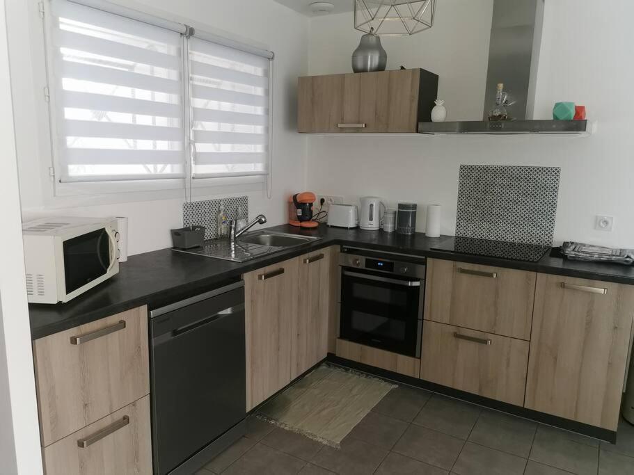Jolie Maison Entiere Avec 3 Chambres Centre Ville Saint-André-de-Cubzac Exteriér fotografie